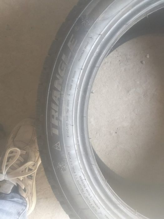 Продам зимние шины