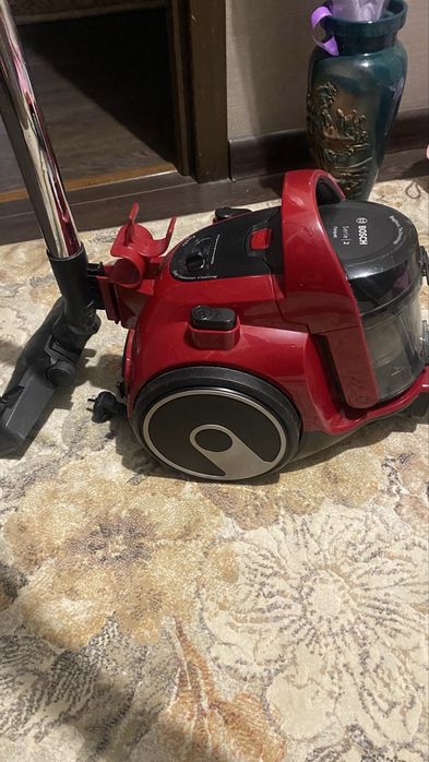 Пылесос Bosch Serie 2