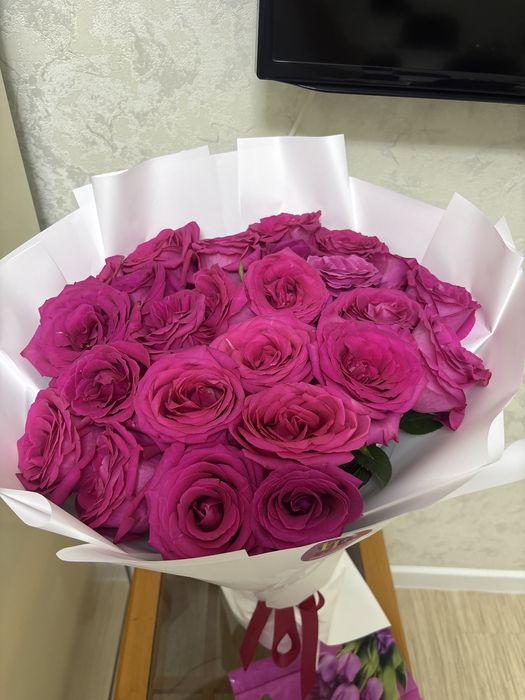 Голандские  розы свежие,купленя только вчера.