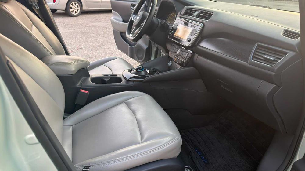nissan leaf tekna ze1 electric 40kw an 2018