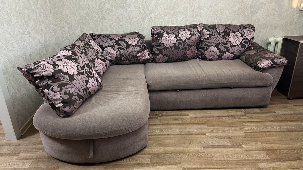 Продам Угловой диван