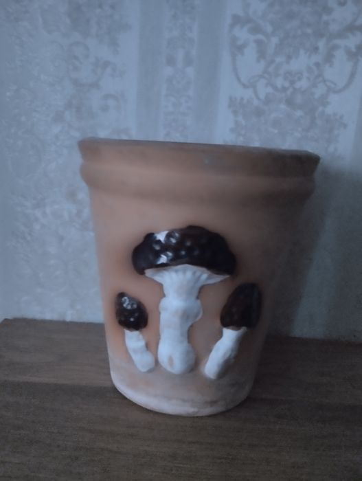 Цветочный керамический горшок