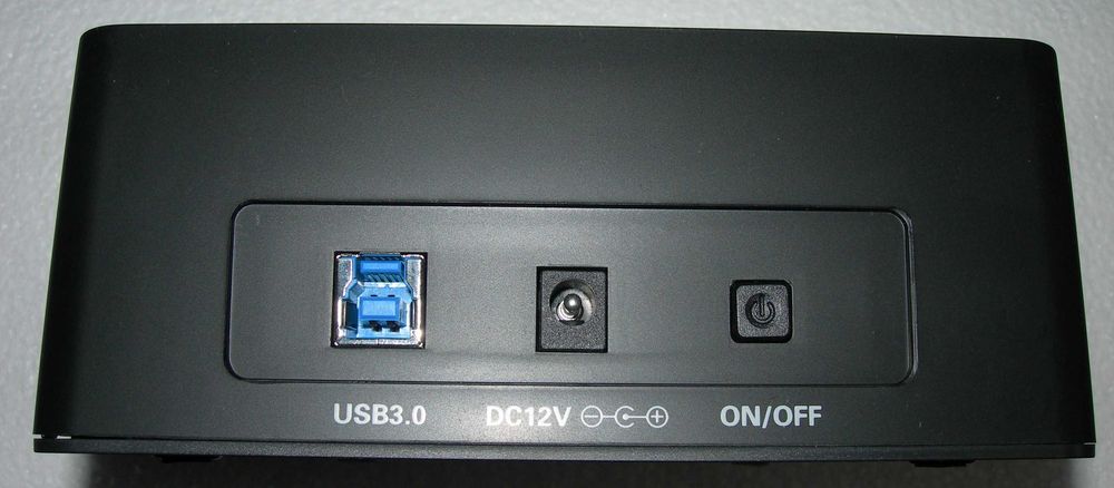 Vind docking station Digitus, nou , testat , pentru 2 HDD sau SSD