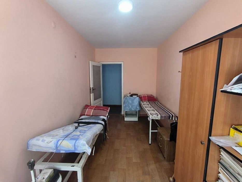 Buyuk Ipak Yoli - BIY da 2 xona 62 m2 noturar kvartira sotiladi.