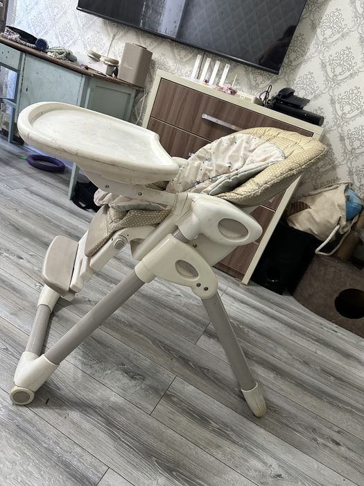 Стульчик для кормления joie