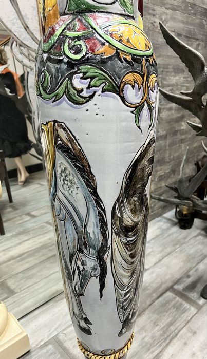 Анфора великолепна