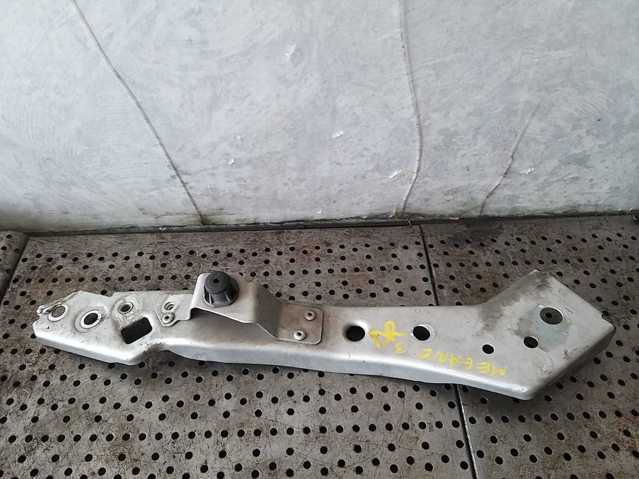 Suport far dreapta renault megane 3 6251206e