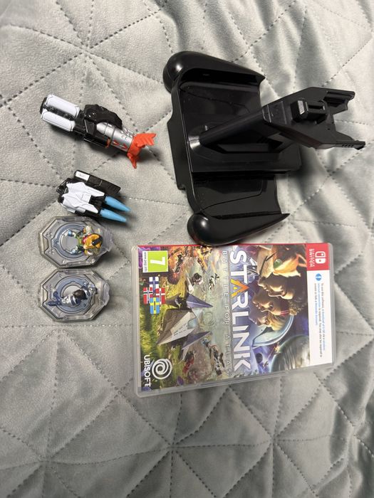 nintendo switch negru cu joy cons+ multe accesorii