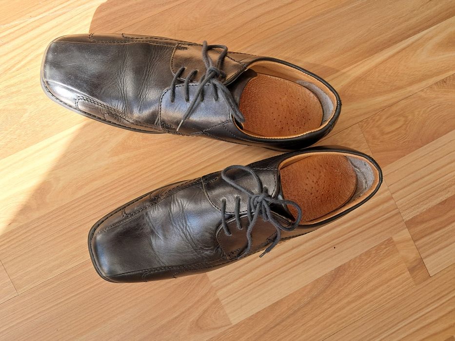 Vand pantofi barbati din piele naturala,nr 39.