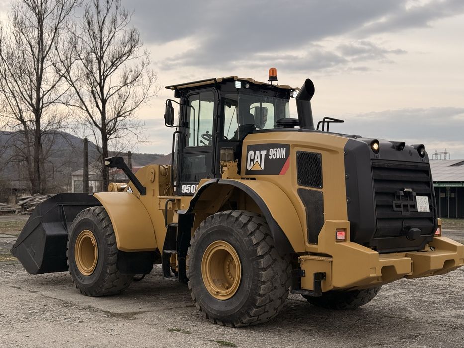 Încărcător Frontal CATERPILLAR 950M | An 2019 | 16.000 h | 19 Tone