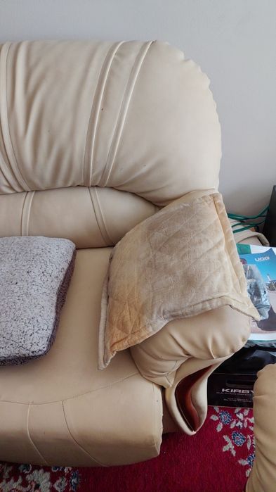 Сет от Диван и 2бр Фотьойли