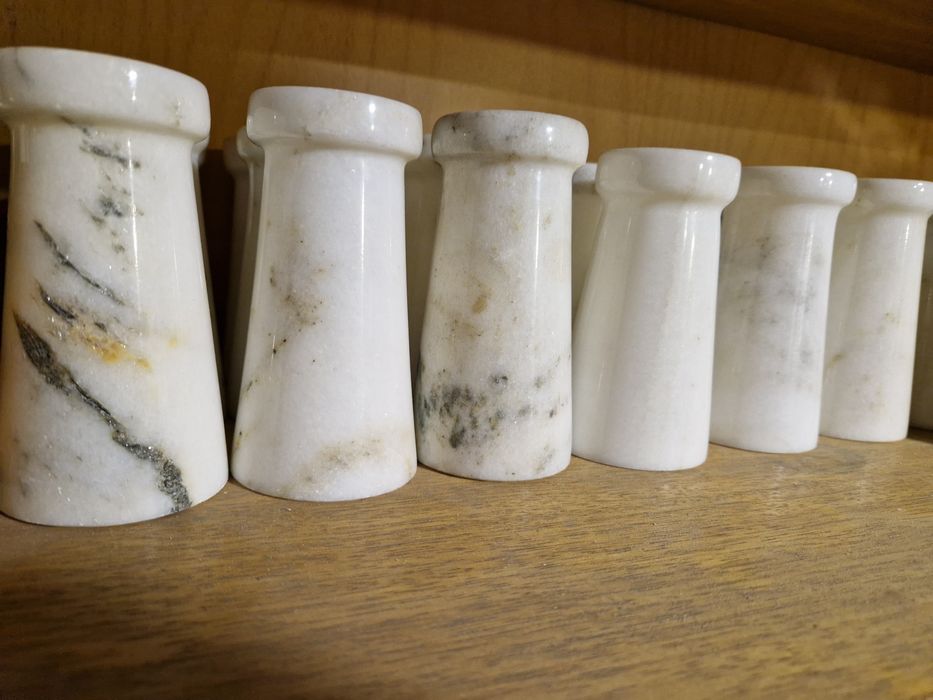 Вази от мрамор..