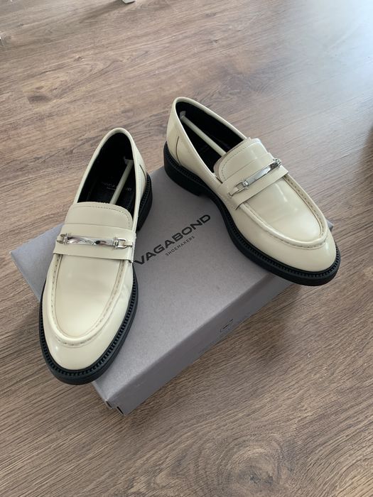 Дамски обувки Kalliste и Vagabond