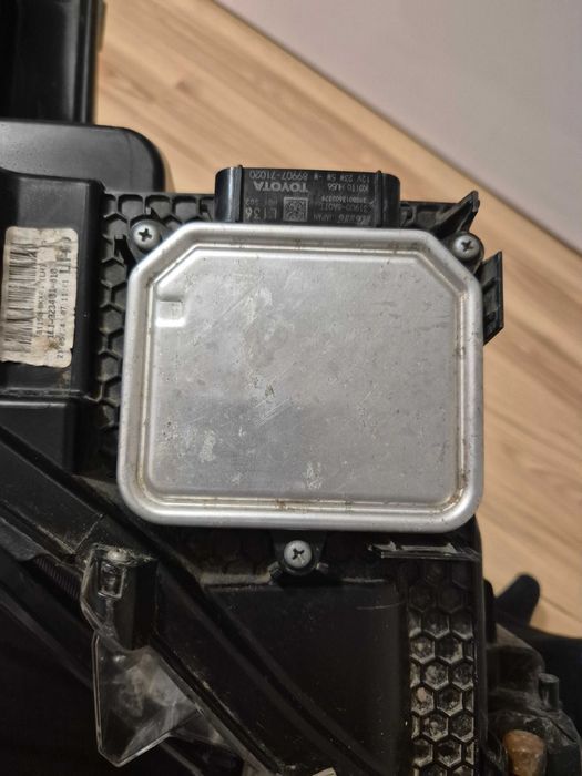 Far stanga Toyota Hilux Full LED An 2019 - 2024 cod 81110-0kx01