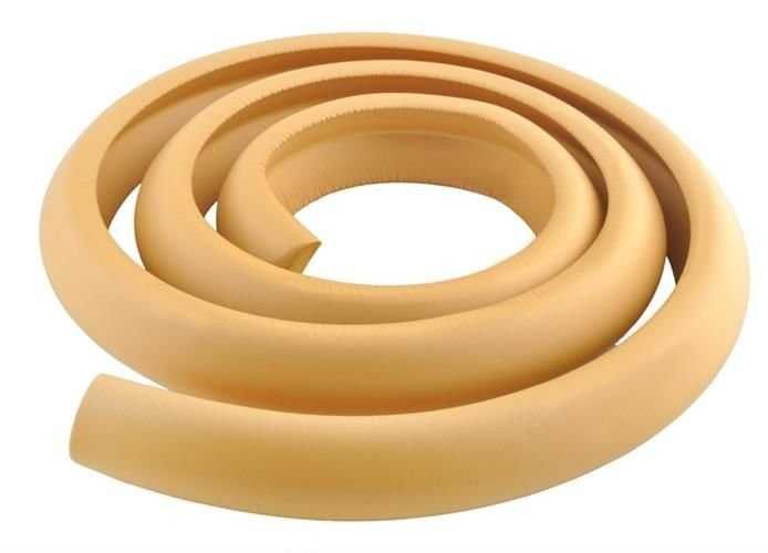 Предпазители за ъгли 4 бр + обезопасител за ръбове 2 метра