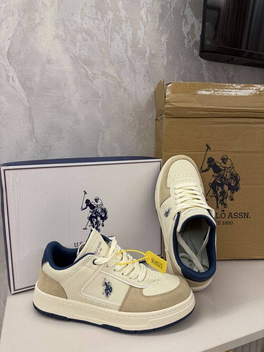 Продам кроссовки не подошли по размеру