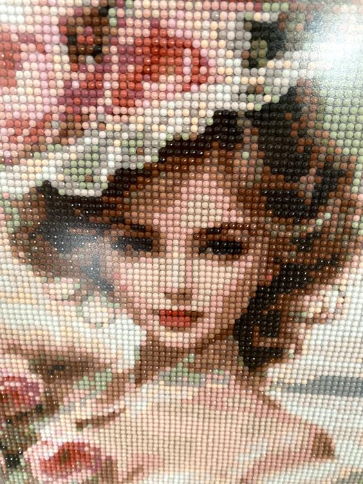 Диамантен гоблен в рамка, 27 х 37 см, жена с цветя