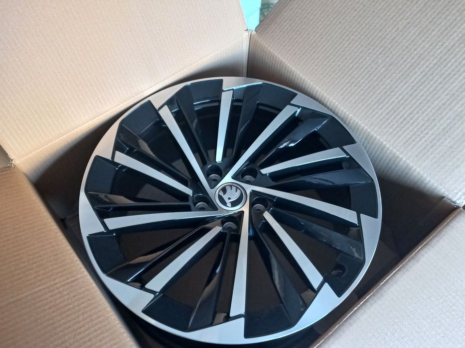 18"5×112 Skoda Seat Vw 8ж ет40 Чисто Нови Golf Passat Tiguan Touran Octavia Superb Leon Ateca