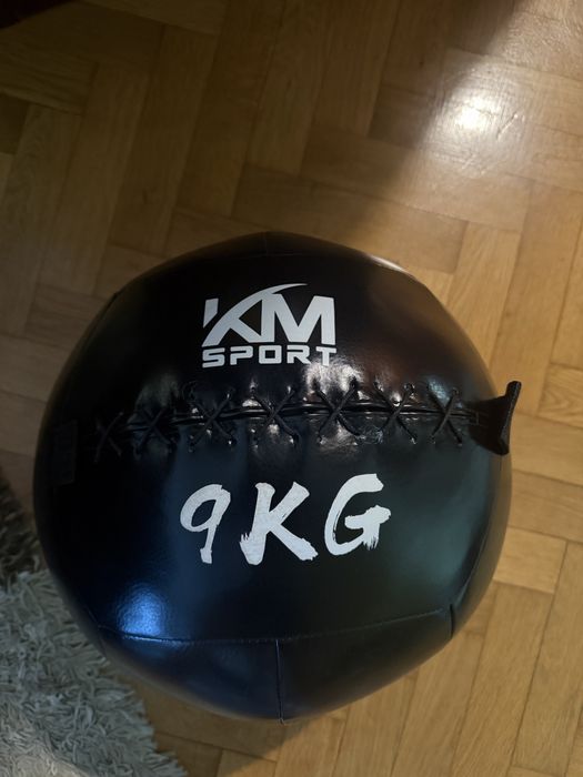 KM SPORT wall ball