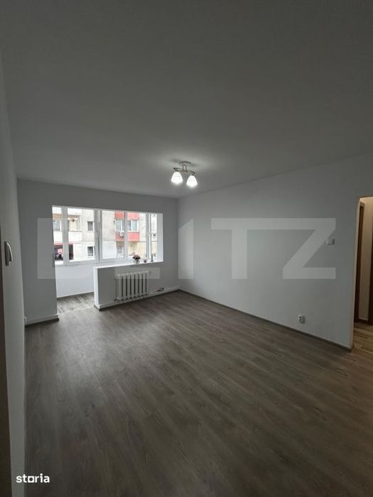 Apartament 2 camere, etaj 2 INTERMEDIAR luminos, renovat complet – L