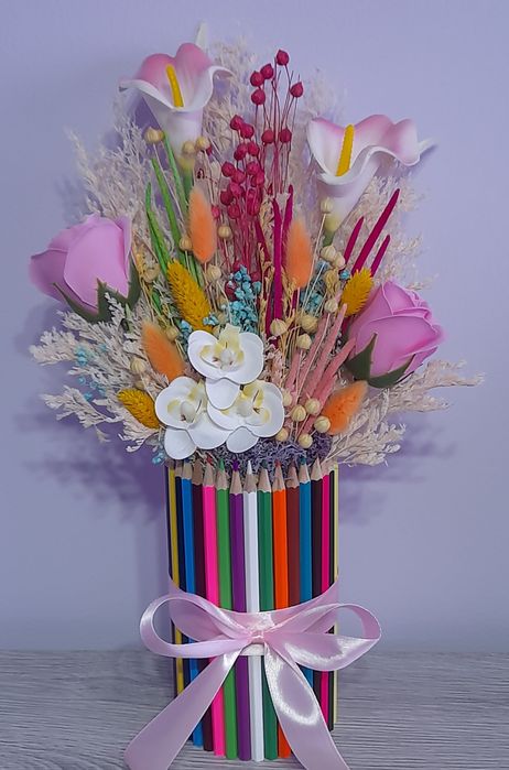 Aranjamente florale 70 - 80 ron
