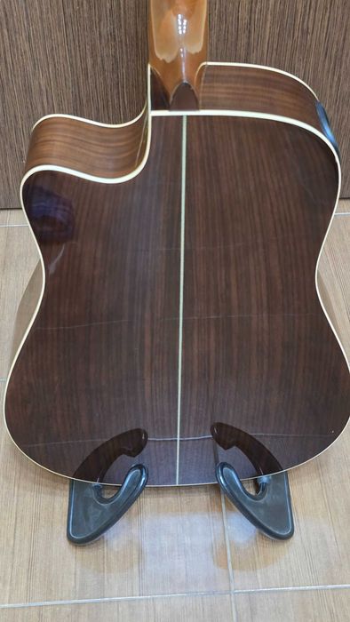 Vintage VEC 1100N all solid акустична китара