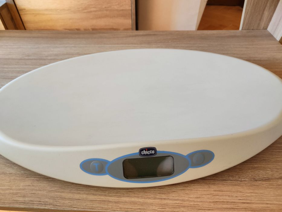 Бебешка везна Chicco