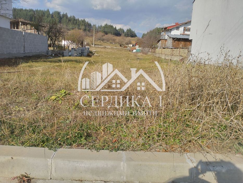 Продава се Парцел в Разлог - 900 кв.м за 47 €/кв.м - Снимка #1