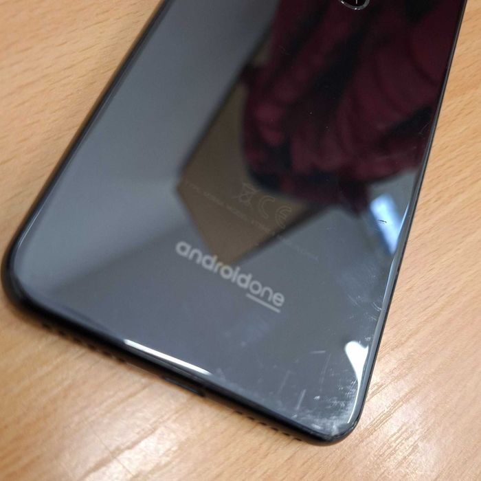 Смартфон Motorola One XT1941-4 – 3GB RAM / 32GB памет