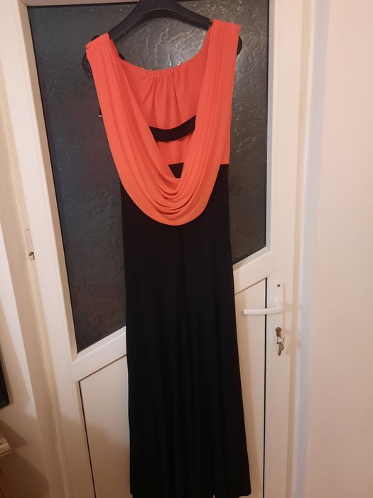 Vand rochie de seara