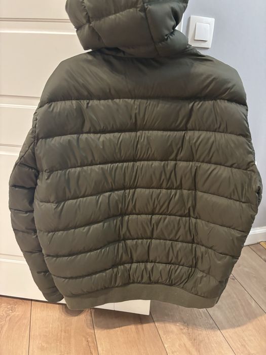 Куртка зеленая короткая