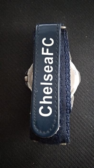 Часовник,не функциониращ,за смяна на батерията