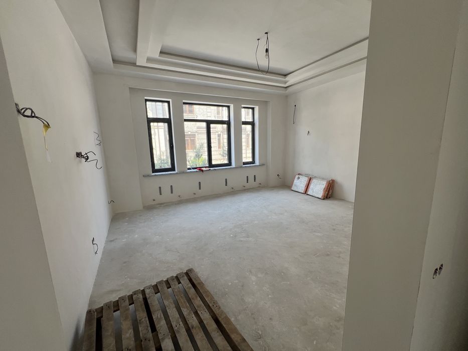 Hovli sotiladi 3 sotix