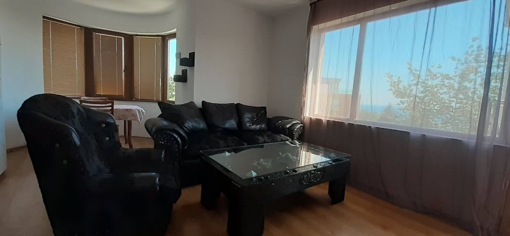 Продава се Тристаен апартамент в Варна, м-т Траката - 95 кв.м за 1074 €/кв.м - Снимка #8