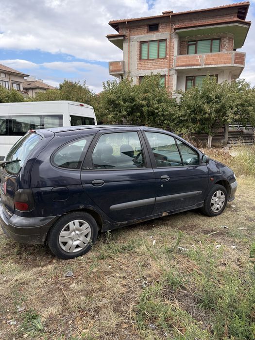 Рено меган на части