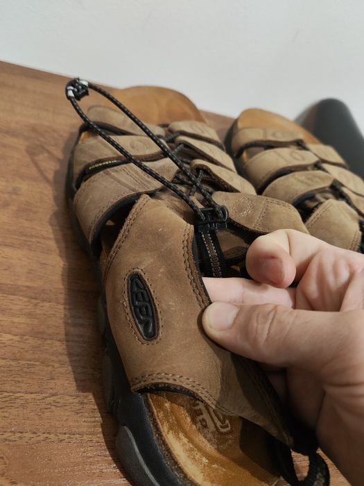 Keen ергономични сандали от естествена кожа.