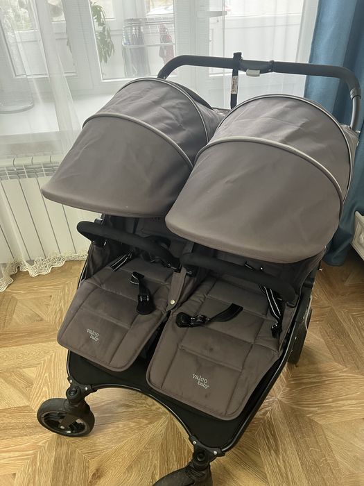 Коляска для двойни