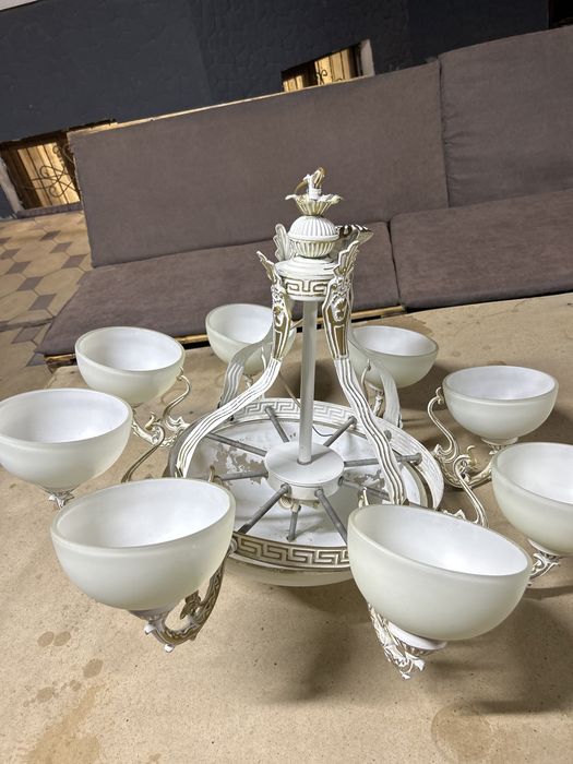 Люстра французкий модель работающий