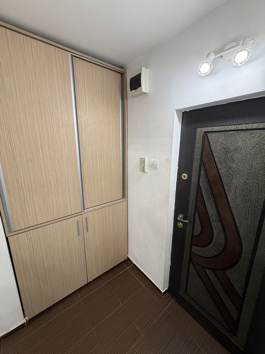 Inchiriez apartament 1 camera, etaj 1, zona UTA, complet renovat si mobilat