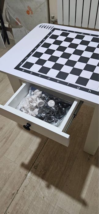 Шахматный стол, настольные игры