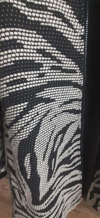 Леко, пролетно палто