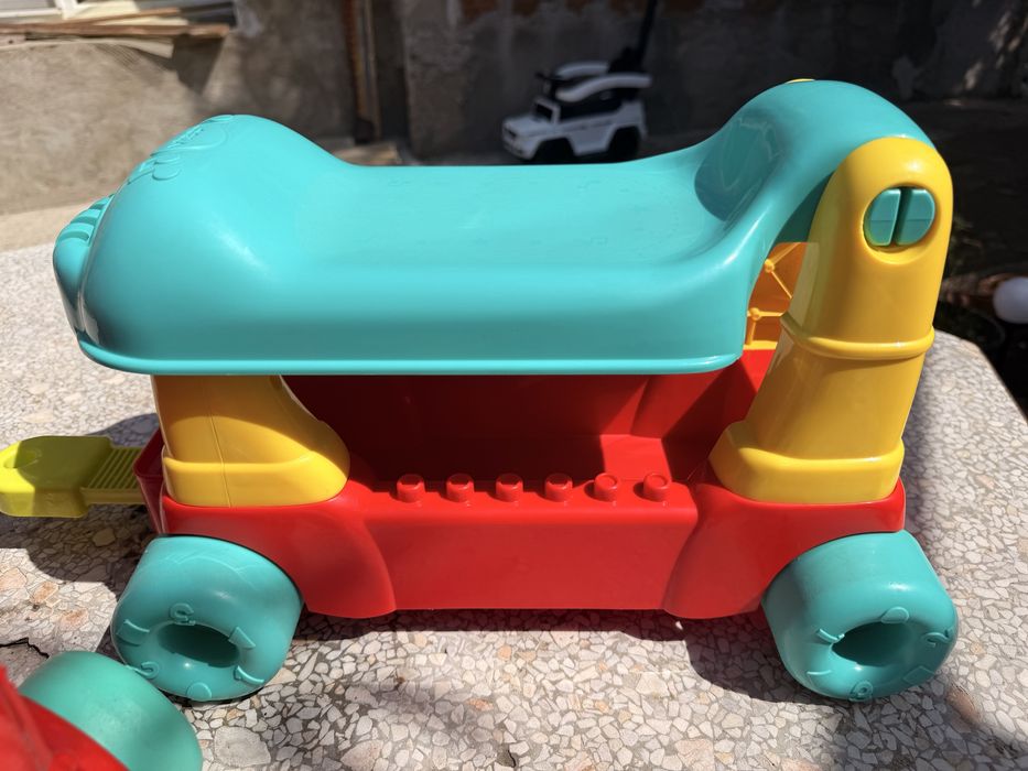 Влакче за бутане с крачета VTech
