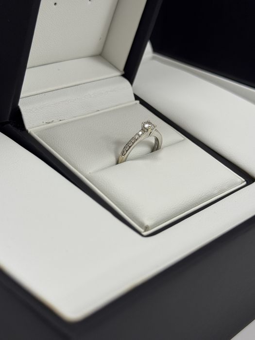 Inel de logodnă Leo Diamond – Aur alb 18K, diamant natural 0.24ct