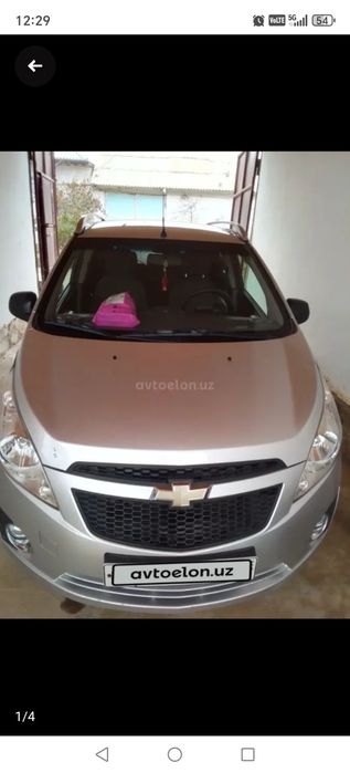 Продаю машина спарк