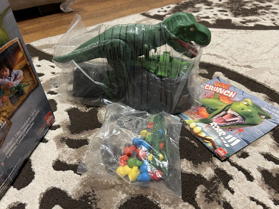 Joc Dino Crunch 4+