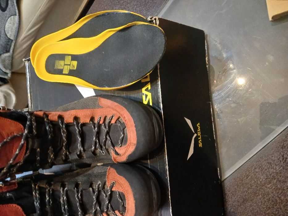 Страхотни обувки за планина Salewa 42