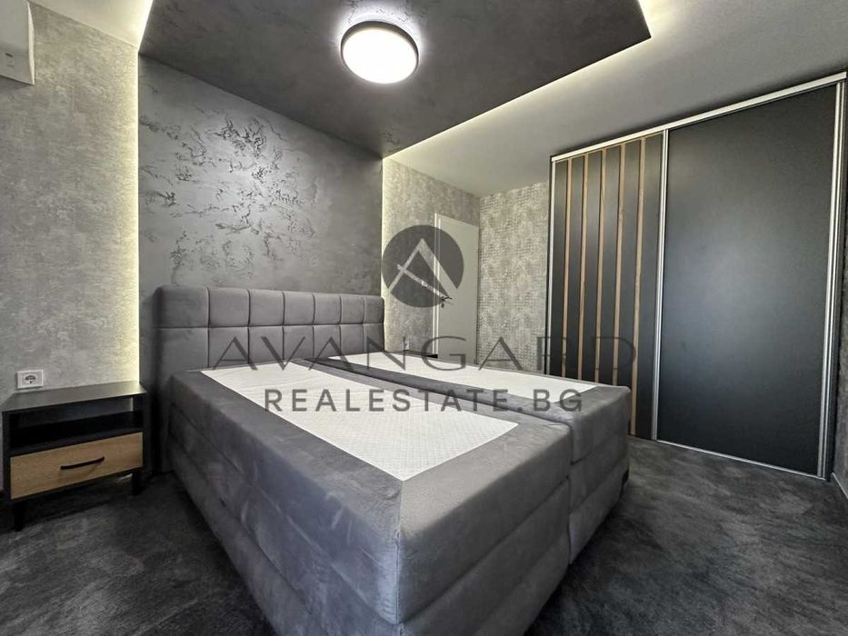 Продава се Тристаен апартамент в Пловдив, Център - 123 кв.м за 2114 €/кв.м - Снимка #7