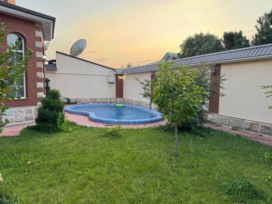 Никитина участок евродом 4,5 соток с бассейном