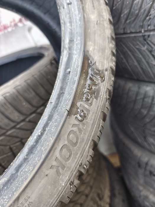 Гуми 225 35 19 Hankook dot22