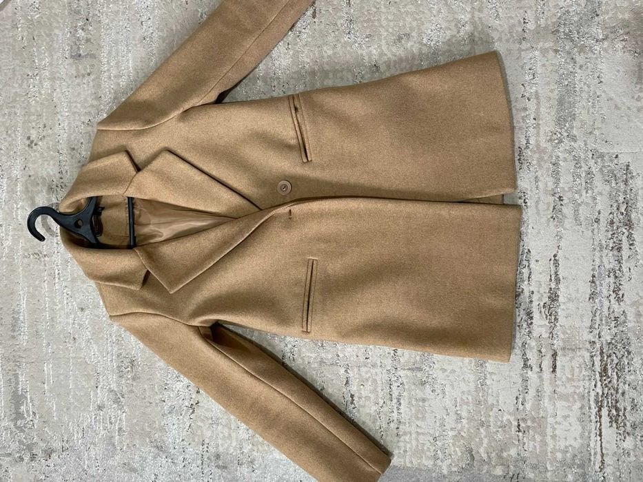 Продам женское пальто